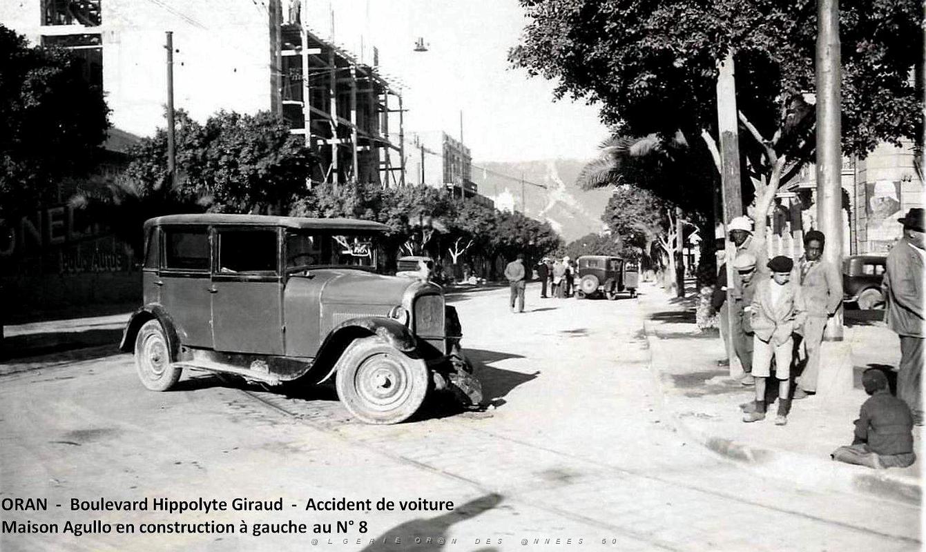 1430- Oran - Bd Hippolyte Giraud - Accident voiture.jpg